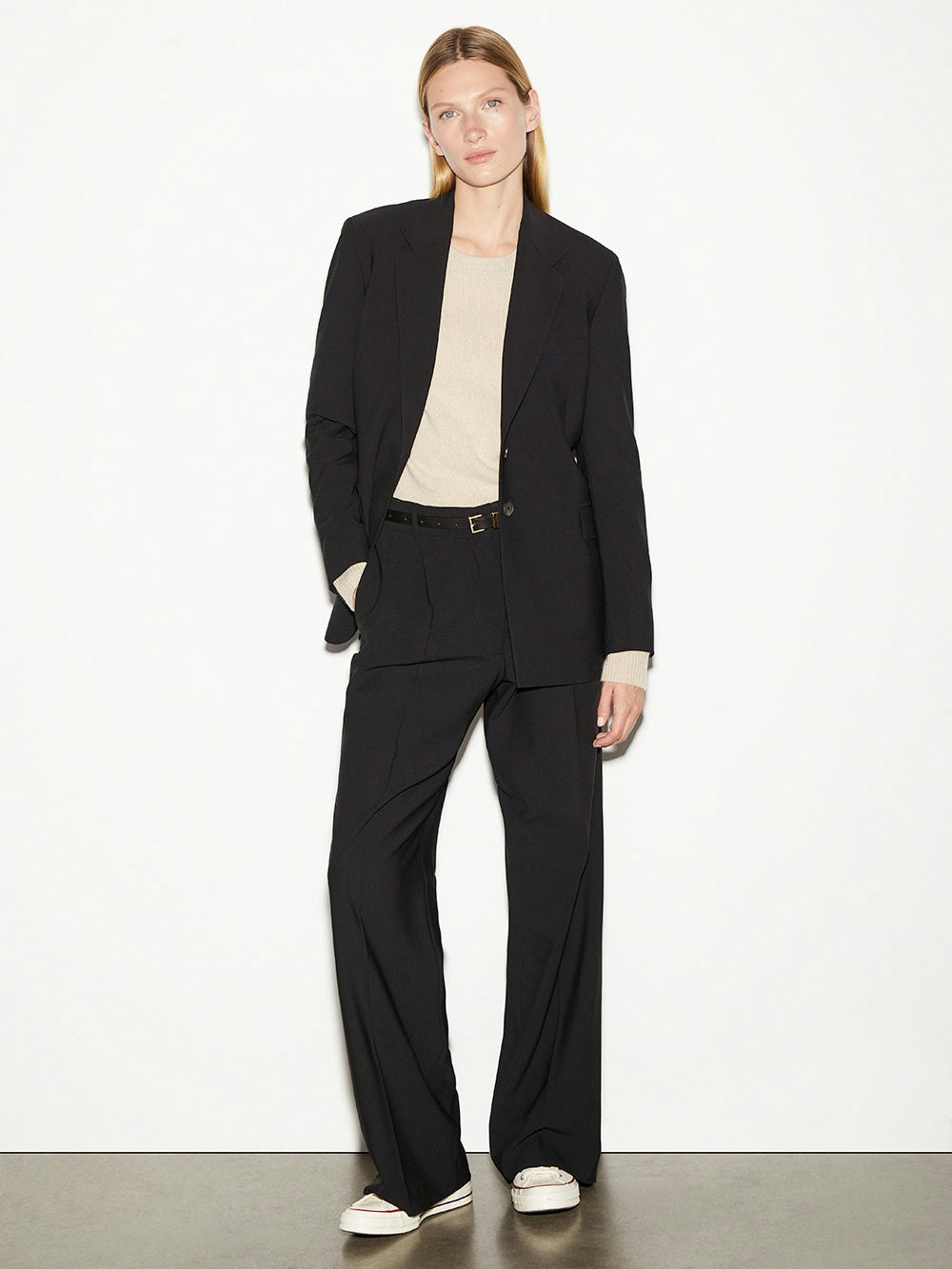 blazer full body alt:hover